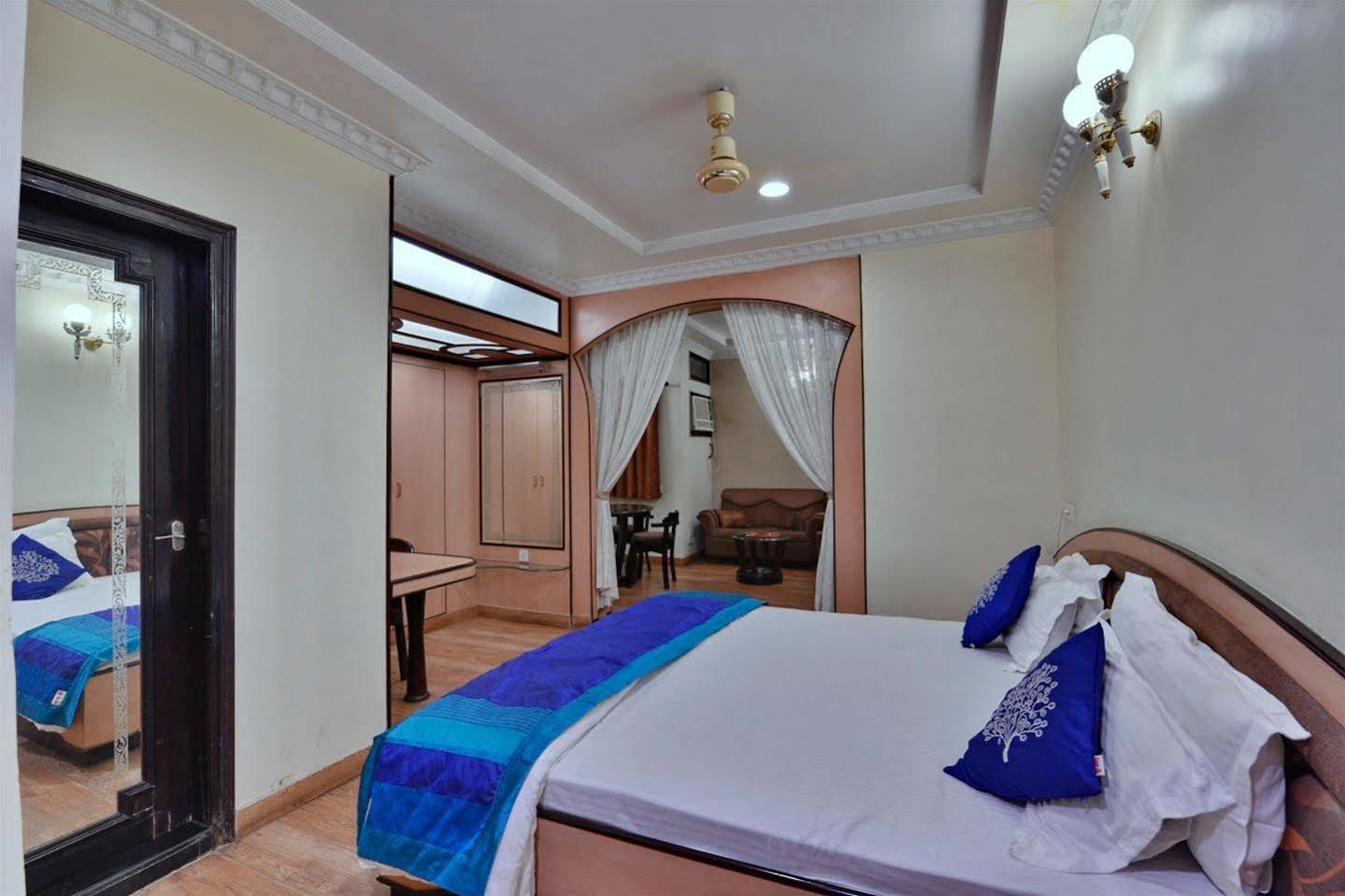 Hotel Kanishka Rāipur Exterior foto
