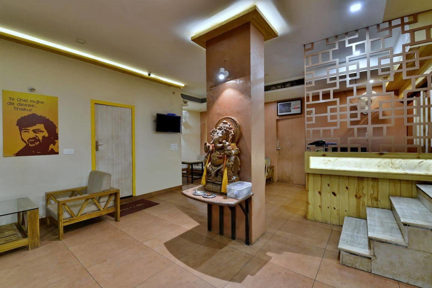Hotel Kanishka Rāipur Exterior foto